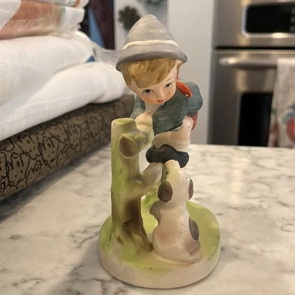 Flambro Collector Series boy and dog on fence Hummel Look Alike Vintage - cute! - Picture 8 of 8